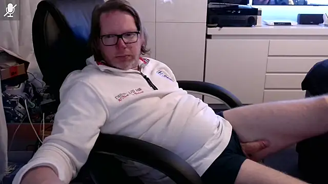 VSteph online show from September 25, 2025, 8:34 pm