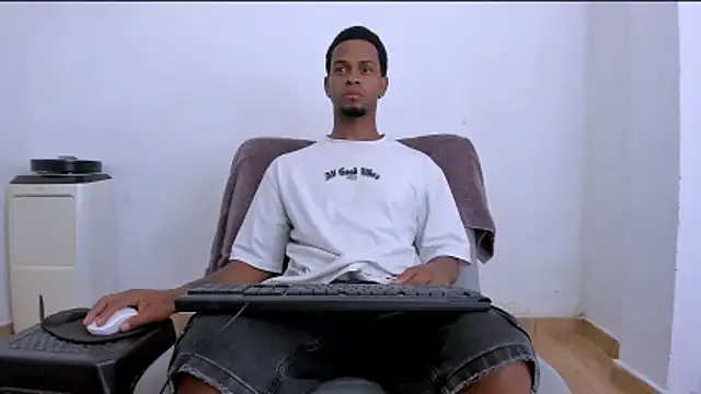 Snapshot of jack_crawfortt chatting on November 1, 2025, 3:25 pm jack crawfortt online show from November 1, 2025, 3:25 pm