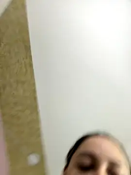 Snapshot of PandoraRider chatting on October 29, 2025, 1:02 pm PandoraRider online show from October 29, 2025, 1:02 pm