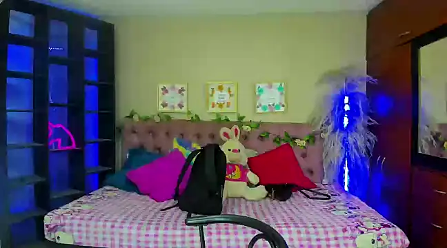 Lia Keen online show from January 17, 2025, 7:27 pm