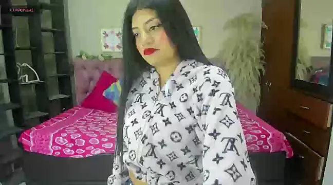 Lia Keen online show from February 8, 2025, 8:10 pm