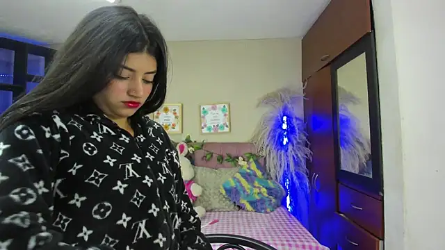 Lia Keen online show from February 14, 2025, 7:54 pm