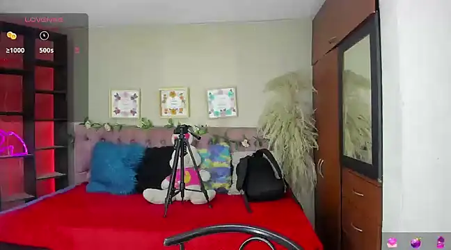 Lia Keen online show from March 10, 2025, 8:12 pm