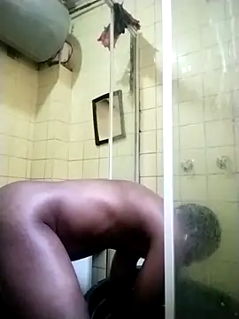 Polygamist online show from November 2, 2025, 8:17 am