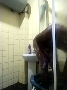 Polygamist online show from November 21, 2025, 5:39 am