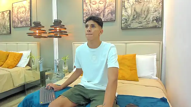 Snapshot of kieran_derek chatting on November 8, 2025, 3:18 am kieran derek online show from November 8, 2025, 3:18 am