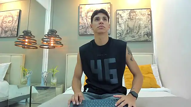 Snapshot of kieran_derek chatting on November 25, 2025, 12:32 am kieran derek online show from November 25, 2025, 12:32 am