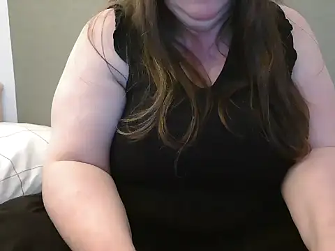 MarthaBriest online show from February 18, 2025, 2:27 pm