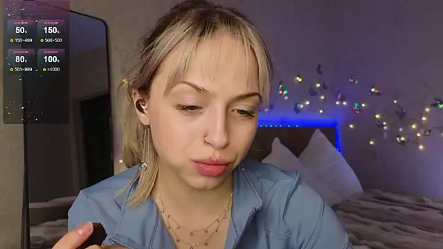 Snapshot of lavenderluxe chatting on February 6, 2025, 12:59 pm lavenderluxe online show from February 6, 2025, 12:59 pm