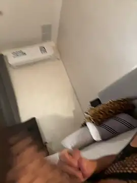 sameQ8 online show from November 6, 2025, 8:59 am