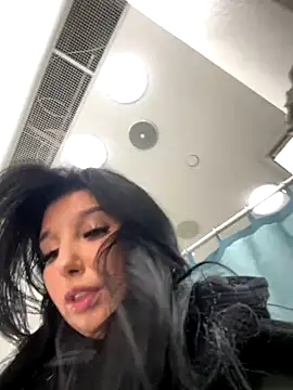 Tisha Busty online show from December 2, 2024, 5:48 pm