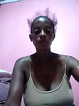 Snapshot of sweets_80 chatting on January 15, 2025, 4:15 am sweets 80 online show from January 15, 2025, 4:15 am