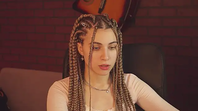 EllieCutes online show from February 12, 2025, 9:20 am