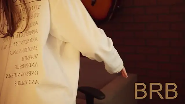 EllieCutes online show from February 20, 2025, 11:31 am