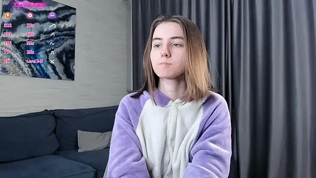 Snapshot of MeghanElson chatting on December 13, 2024, 11:02 am MeghanElson online show from December 13, 2024, 11:02 am