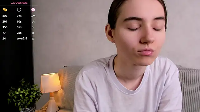 Snapshot of MeghanElson chatting on December 25, 2024, 11:22 am MeghanElson online show from December 25, 2024, 11:22 am