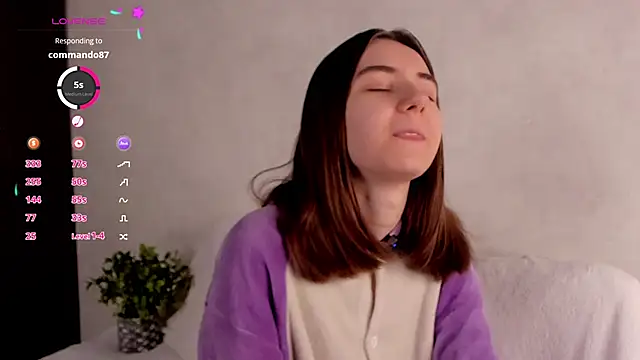 Snapshot of MeghanElson chatting on January 28, 2025, 11:28 am MeghanElson online show from January 28, 2025, 11:28 am