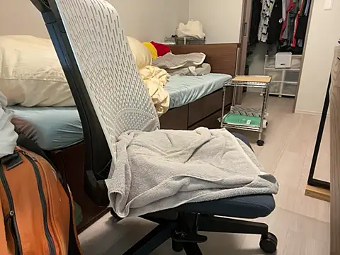 Snapshot of loinclothgay chatting on December 16, 2024, 10:45 pm loinclothgay online show from December 16, 2024, 10:45 pm