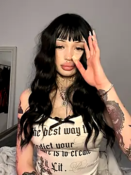 madelinexx online show from December 15, 2025, 8:07 am