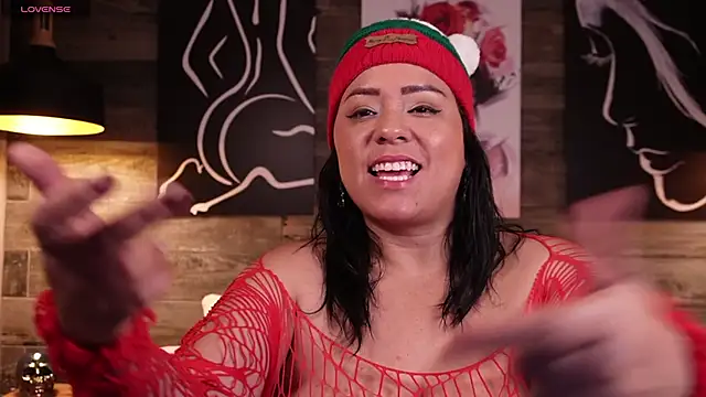 Snapshot of DanyAndAlexa chatting on December 27, 2024, 3:59 pm DanyAndAlexa online show from December 27, 2024, 3:59 pm