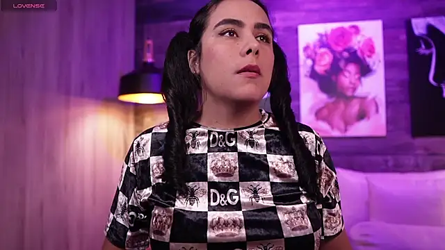 Snapshot of DanyAndAlexa chatting on January 21, 2025, 12:39 pm DanyAndAlexa online show from January 21, 2025, 12:39 pm