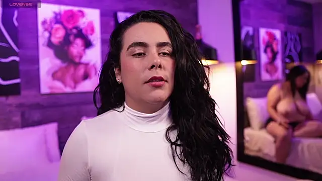 Snapshot of DanyAndAlexa chatting on January 24, 2025, 1:03 pm DanyAndAlexa online show from January 24, 2025, 1:03 pm