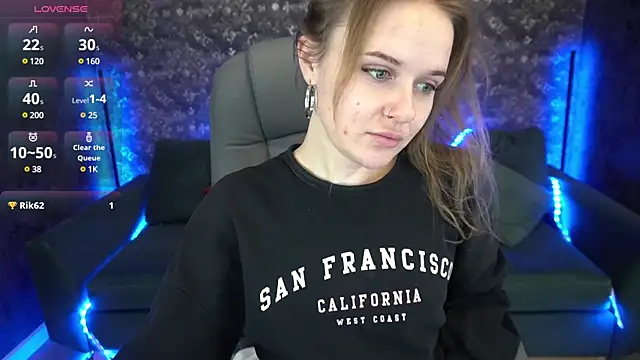 Snapshot of MaribelRiverr_ chatting on December 22, 2024, 9:55 am MaribelRiverr online show from December 22, 2024, 9:55 am