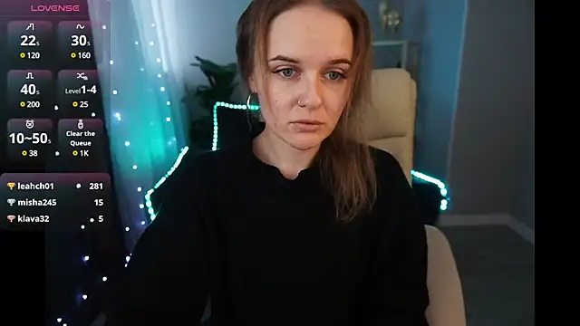 Snapshot of MaribelRiverr_ chatting on December 27, 2024, 11:06 am MaribelRiverr online show from December 27, 2024, 11:06 am