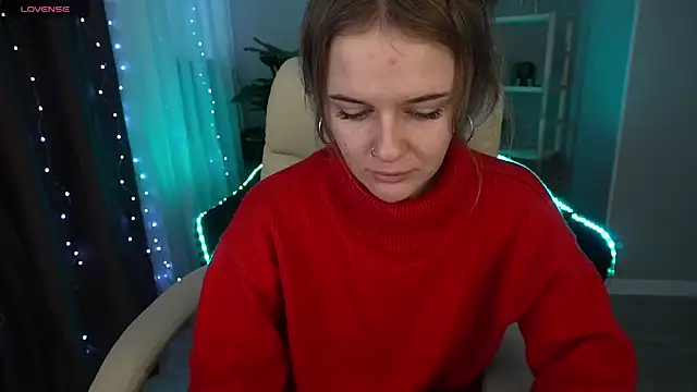 Snapshot of MaribelRiverr_ chatting on December 30, 2024, 6:42 am MaribelRiverr online show from December 30, 2024, 6:42 am