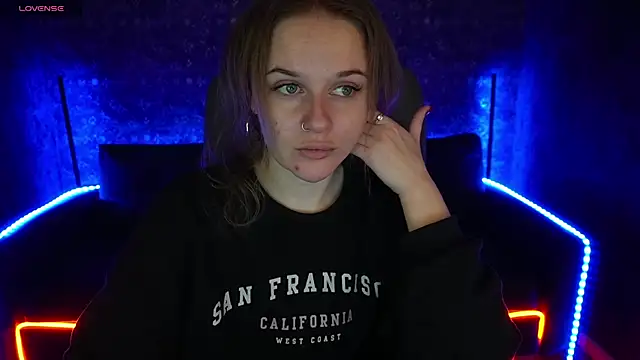 Snapshot of MaribelRiverr_ chatting on February 1, 2025, 6:32 am MaribelRiverr online show from February 1, 2025, 6:32 am