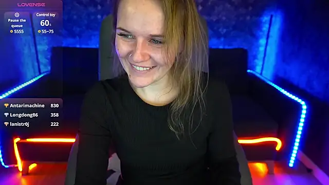 Snapshot of MaribelRiverr_ chatting on February 2, 2025, 12:35 pm MaribelRiverr online show from February 2, 2025, 12:35 pm