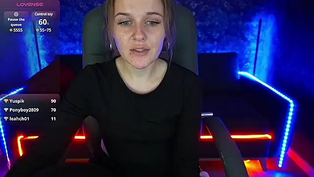 Snapshot of MaribelRiverr_ chatting on February 6, 2025, 12:26 pm MaribelRiverr online show from February 6, 2025, 12:26 pm