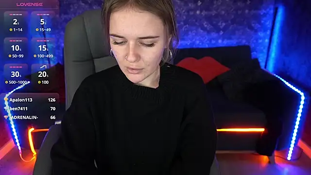 Snapshot of MaribelRiverr_ chatting on February 9, 2025, 9:47 am MaribelRiverr online show from February 9, 2025, 9:47 am