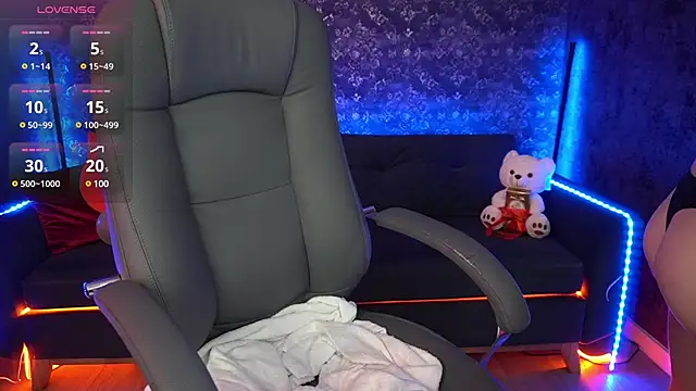 Snapshot of MaribelRiverr_ chatting on February 11, 2025, 9:53 am MaribelRiverr online show from February 11, 2025, 9:53 am