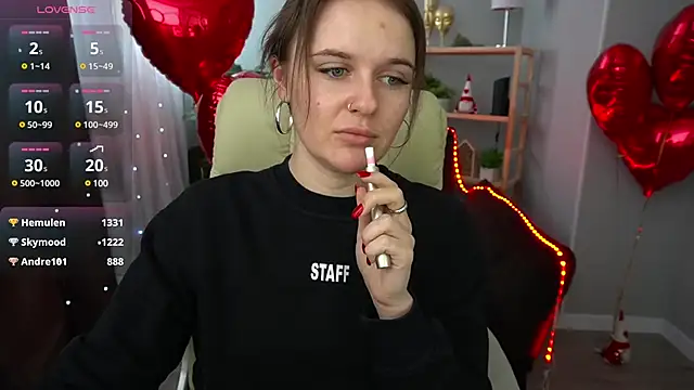 Snapshot of MaribelRiverr_ chatting on February 15, 2025, 9:49 am MaribelRiverr online show from February 15, 2025, 9:49 am