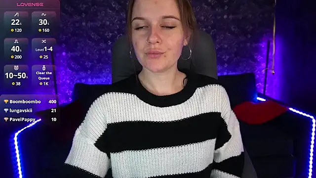 Snapshot of MaribelRiverr_ chatting on February 18, 2025, 9:32 am MaribelRiverr online show from February 18, 2025, 9:32 am