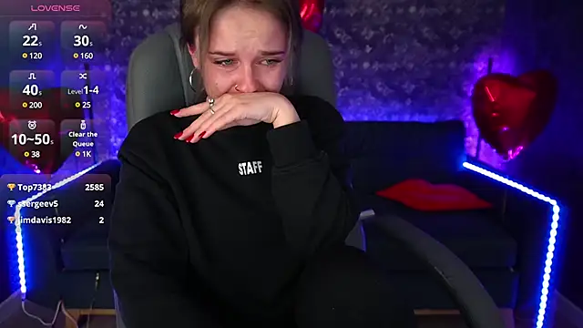 Snapshot of MaribelRiverr_ chatting on February 20, 2025, 9:44 am MaribelRiverr online show from February 20, 2025, 9:44 am