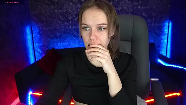 Snapshot of MaribelRiverr_ chatting on March 1, 2025, 6:35 am MaribelRiverr online show from March 1, 2025, 6:35 am