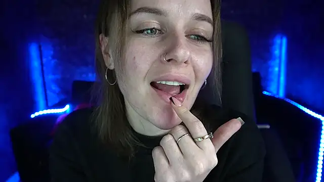 Snapshot of MaribelRiverr_ chatting on March 4, 2025, 9:29 am MaribelRiverr online show from March 4, 2025, 9:29 am