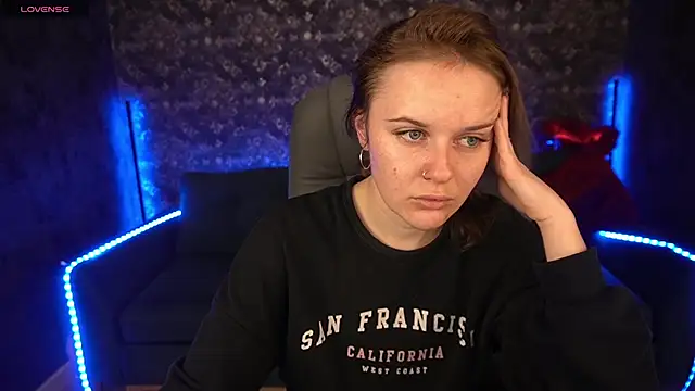 Snapshot of MaribelRiverr_ chatting on March 19, 2025, 7:18 am MaribelRiverr online show from March 19, 2025, 7:18 am