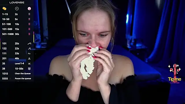 Snapshot of MaribelRiverr_ chatting on September 15, 2025, 7:41 am MaribelRiverr online show from September 15, 2025, 7:41 am