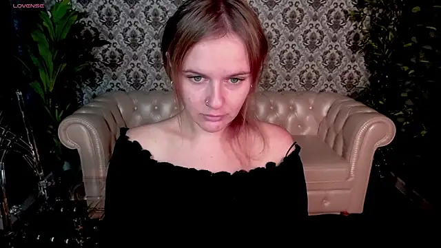 Snapshot of MaribelRiverr_ chatting on September 22, 2025, 5:42 am MaribelRiverr online show from September 22, 2025, 5:42 am