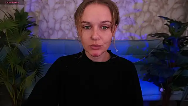 Snapshot of MaribelRiverr_ chatting on October 10, 2025, 5:39 am MaribelRiverr online show from October 10, 2025, 5:39 am