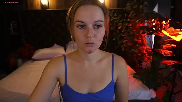 Snapshot of MaribelRiverr_ chatting on October 12, 2025, 5:39 am MaribelRiverr online show from October 12, 2025, 5:39 am