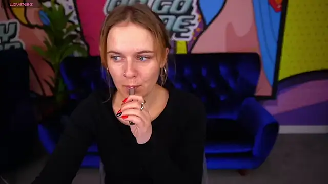 Snapshot of MaribelRiverr_ chatting on November 11, 2025, 7:30 am MaribelRiverr online show from November 11, 2025, 7:30 am