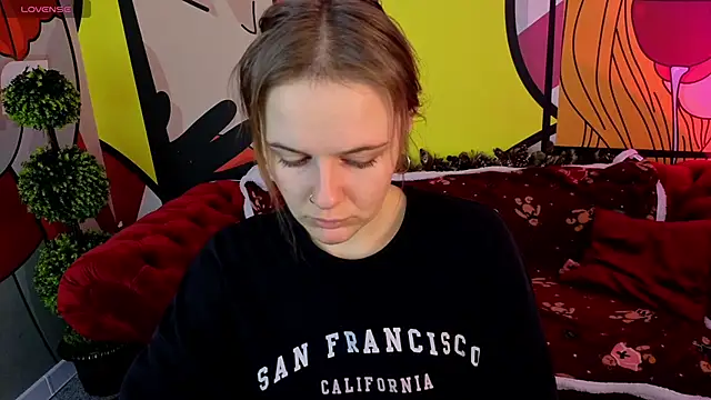 Snapshot of MaribelRiverr_ chatting on December 14, 2025, 6:41 am MaribelRiverr online show from December 14, 2025, 6:41 am