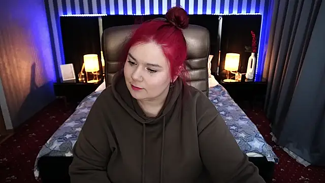 Snapshot of BettyDark chatting on February 2, 2025, 8:41 pm BettyDark online show from February 2, 2025, 8:41 pm