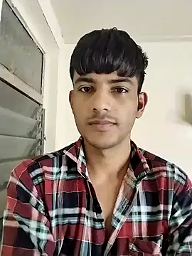 kingkartik7 online show from February 8, 2025, 3:42 pm