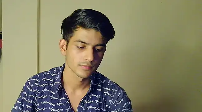 kingkartik7 online show from March 12, 2025, 4:35 pm