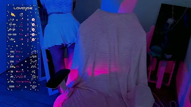 Snapshot of Fire_Bestie chatting on December 8, 2024, 4:50 pm Fire Bestie online show from December 8, 2024, 4:50 pm